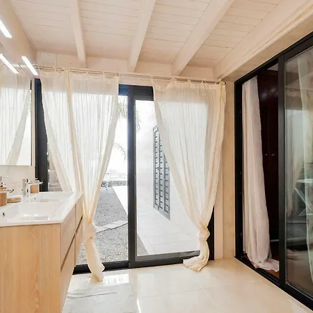 Tatil Evi Luxury House With A Private Heated Pool! Costa Adeje